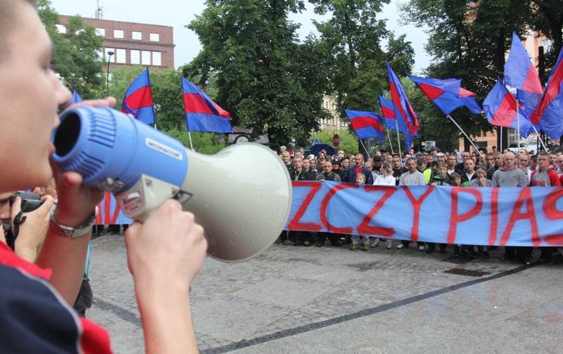 Football. Piast Gliwice. Protest. 14.07.2011
