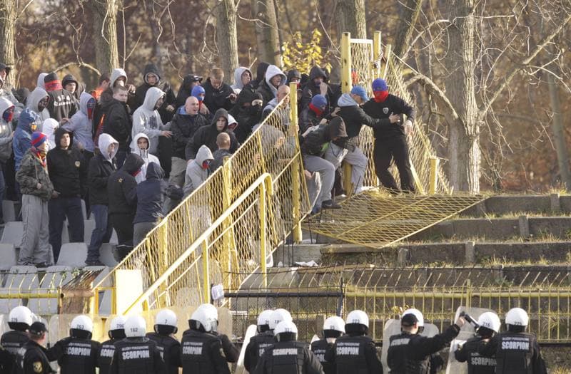 Football. I liga. Ruch Radzionkow - Piast Gliwice. 30.10.2010