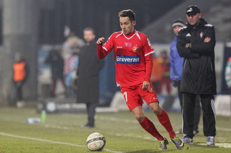 Football. T-Mobile Ekstraklasa. Gornik Zabrze - Widzew Lodz. 03.12.2013
