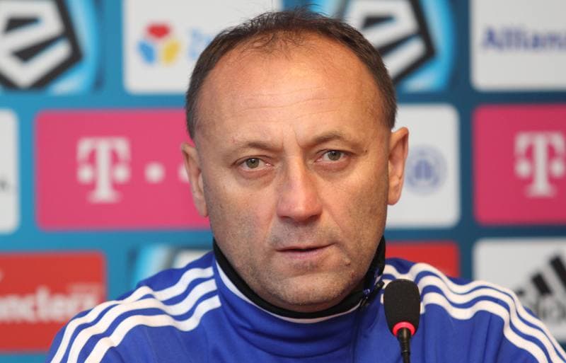 Football. Gornik Zabrze. Press Conference. 22.11.2013