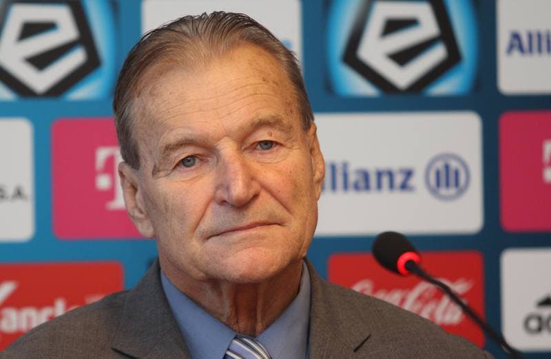 Football. Gornik Zabrze. Press Conference. 22.11.2013