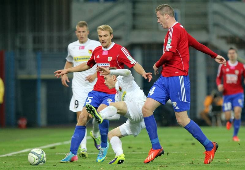 Football. T-Mobile Ekstraklasa. Piast Gliwice - Jagiellonia Bialystok. 04.11.2013