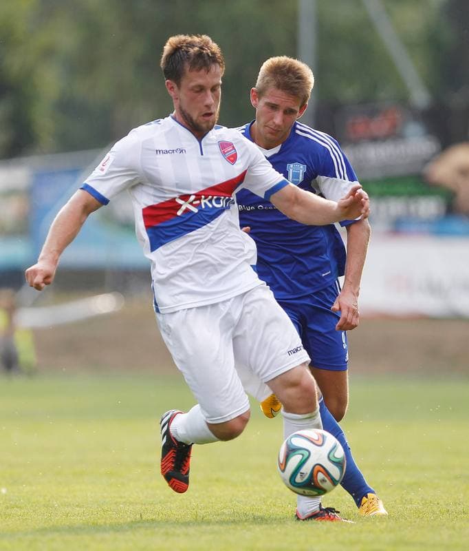 Football. II Liga. Nadwislan Gora - Rakow Czestochowa. 09.08.2015