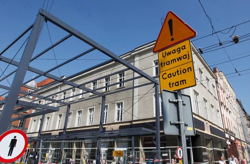 Construction of a New Bus Shelter at the Market in Katowice. 31.08.2015