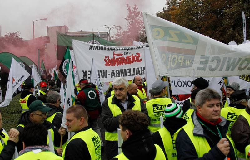 Manifestacja przed KWK Pokoj. Ruda Slaska. 13.10.2015