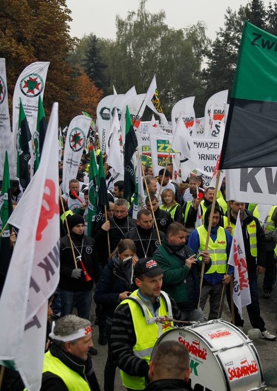 Manifestacja przed KWK Pokoj. Ruda Slaska. 13.10.2015