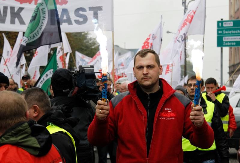 Manifestacja przed KWK Pokoj. Ruda Slaska. 13.10.2015